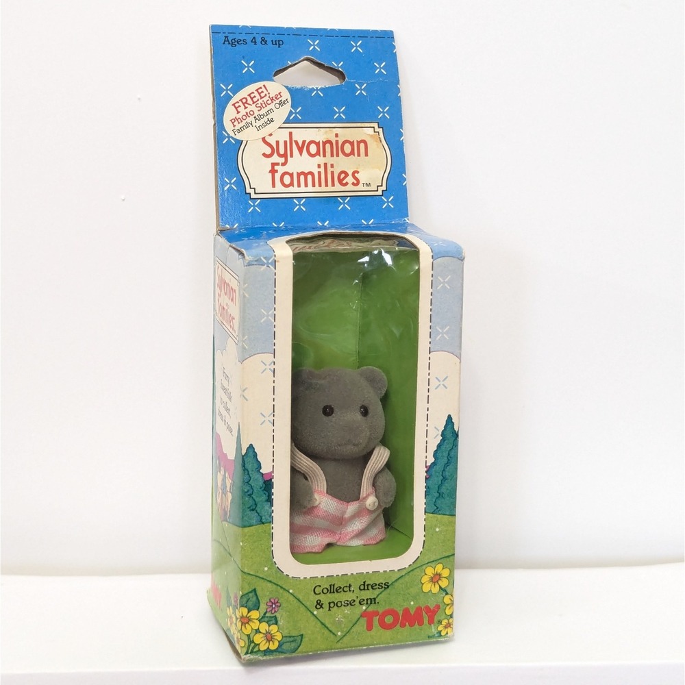 Vtg Sylvanian Families Tomy Preston Evergreen Grey Bear Pink Pants 2836 w/Box
